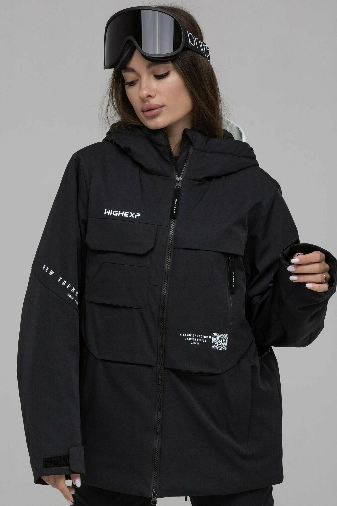 Женская сноубордическая куртка бренда HIGHEXP