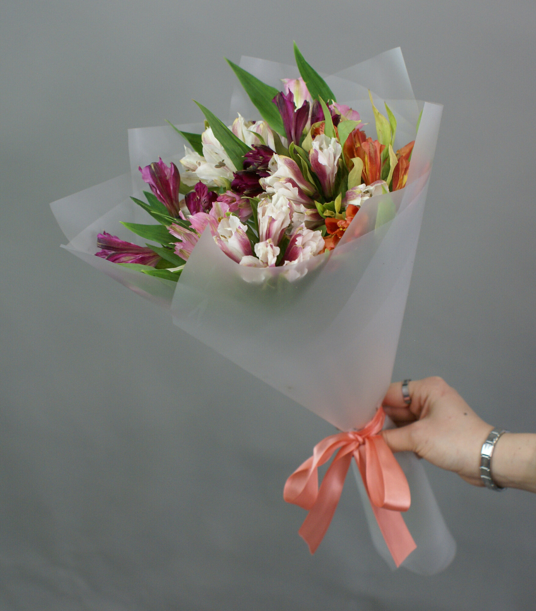 Альстромерия 9 штук " Мария" 55 см