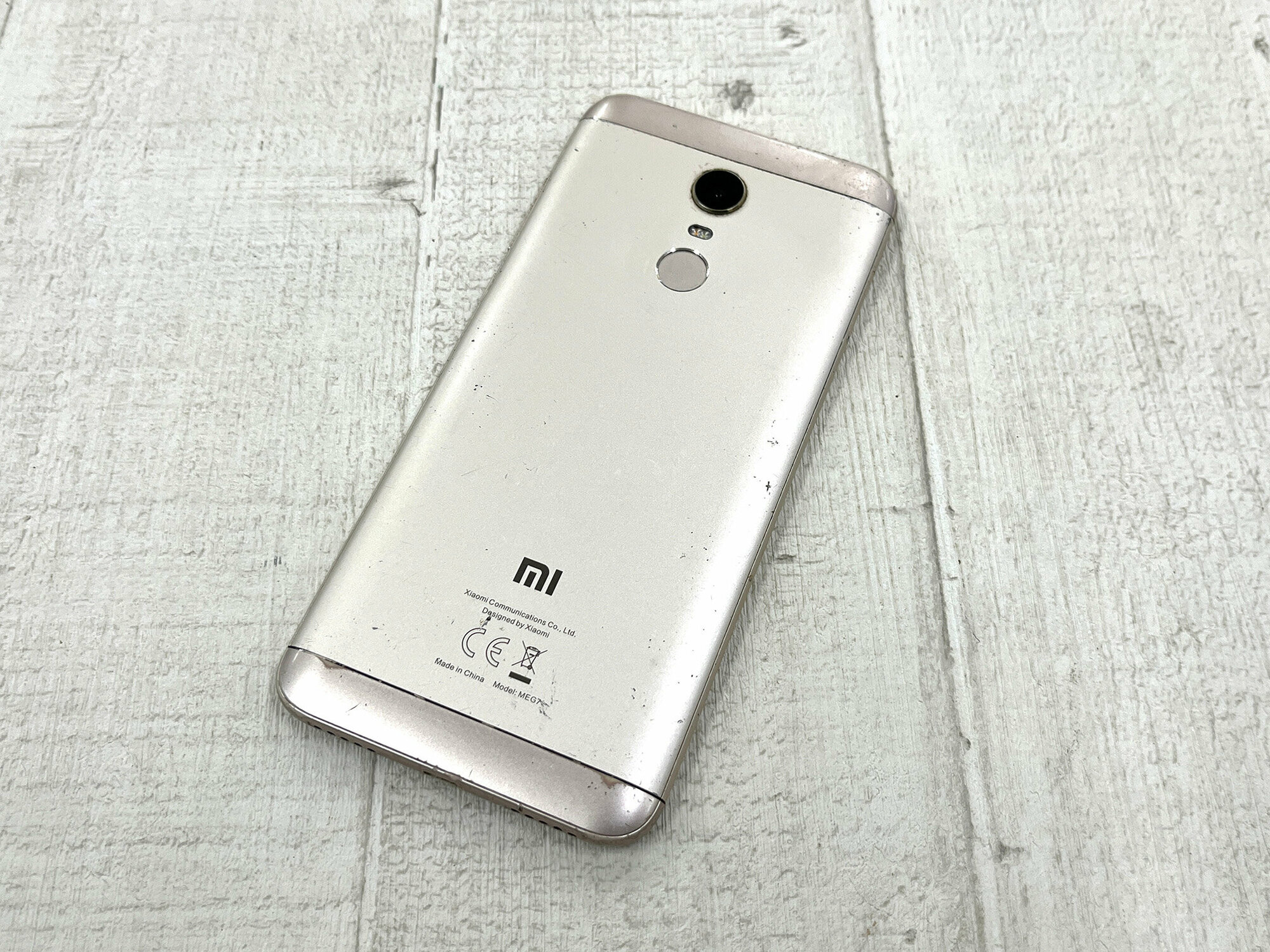 Смартфон Xiaomi Redmi 5 Plus 3/32 ГБ Global, Dual nano SIM, золотистый — фото 1