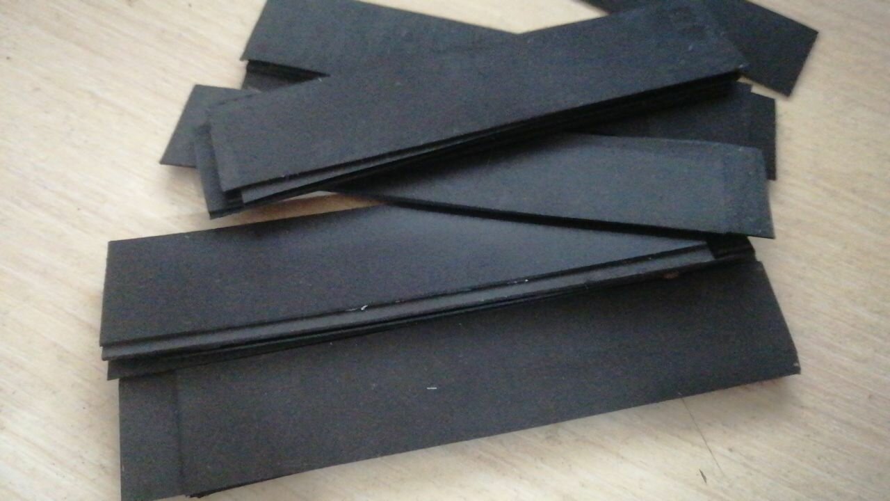 Магнитные виниловые полоски (наклейки) 2x10 см 25 шт. Заготовки без клеевого слоя для рукоделия, декора и офиса.