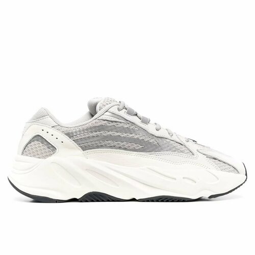 фото Кроссовки yeezy boost 700, полнота r, размер 38.5, белый