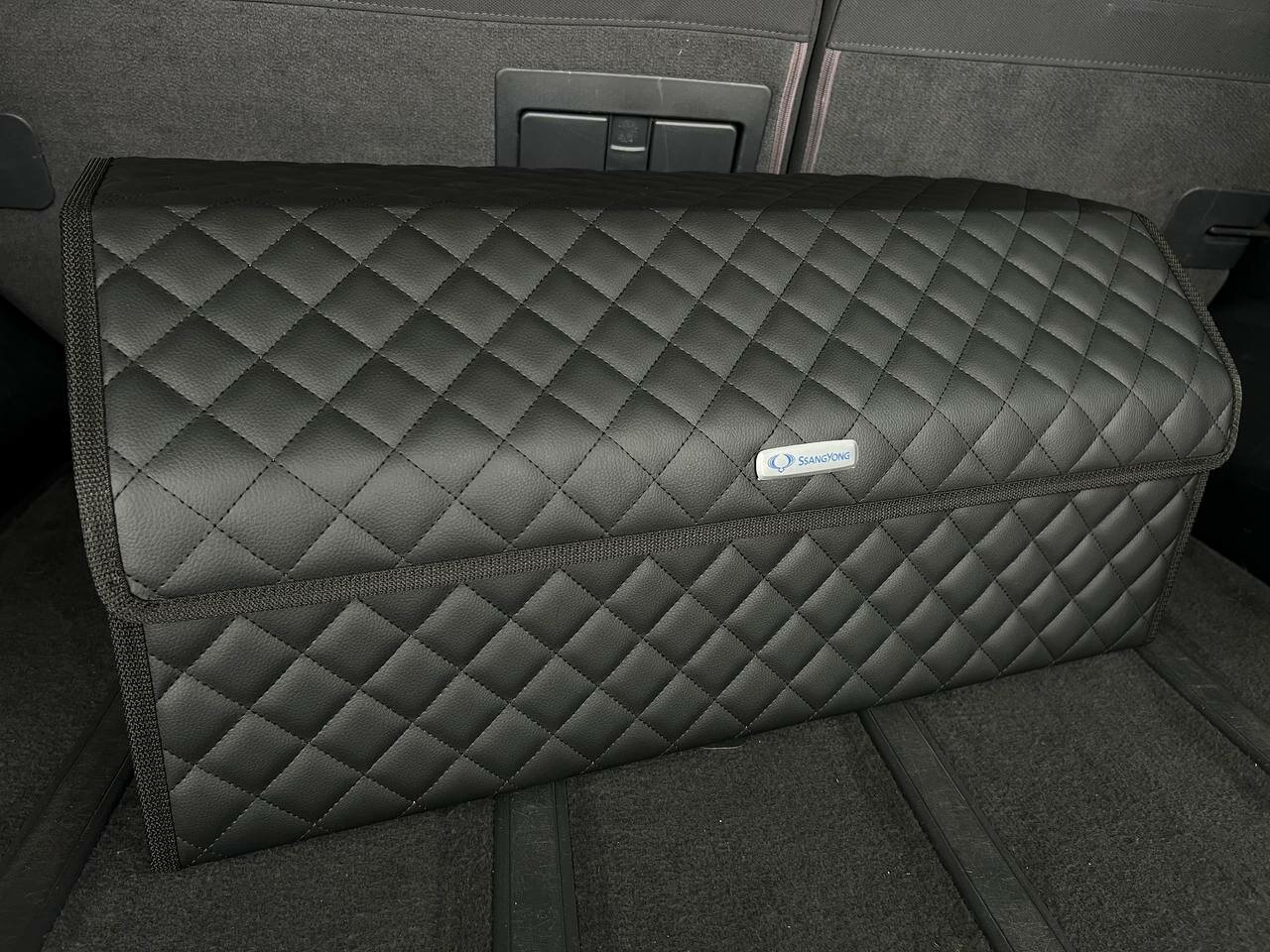 Органайзер для багажника Ssangyong / Кофр 70х30х30, сумка, саквояж, ящик, черный с черной отстрочкой