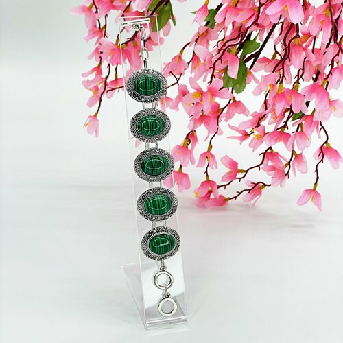 фото Жесткий браслет, искусственный камень, зеленый, серебряный нет бренда