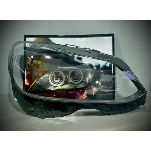Стекло фары Mercedes E-класс IV W212 рестайлинг 2013 - 2016 правое 5000₽