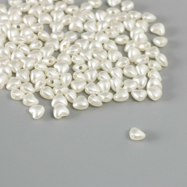 Бусины для творчества пластик "Жемчужные сердечки" набор 200 шт белый 0.6х0.6х0.3 см
