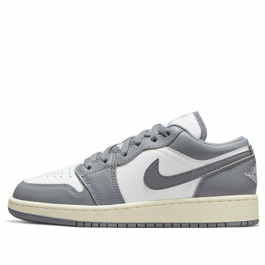 фото Кроссовки Air Jordan 1 Low (GS) "Vintage Grey" 553560-053