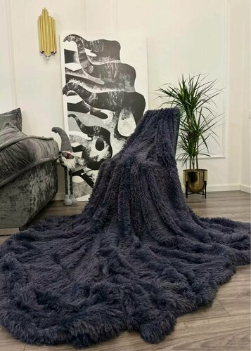 Изображение товара Плед с пушистым ворсом размером 200х220 см, Темно-серый