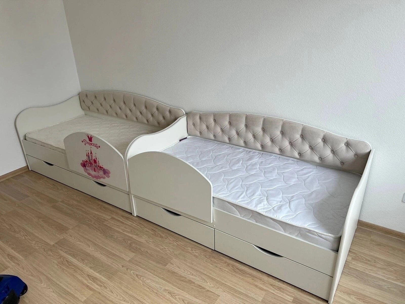 Keyson кровать с мягкой спинкой с каретной стяжкой Милана, ящики и бортик в комплекте, 160x80 см, цвет бежевый