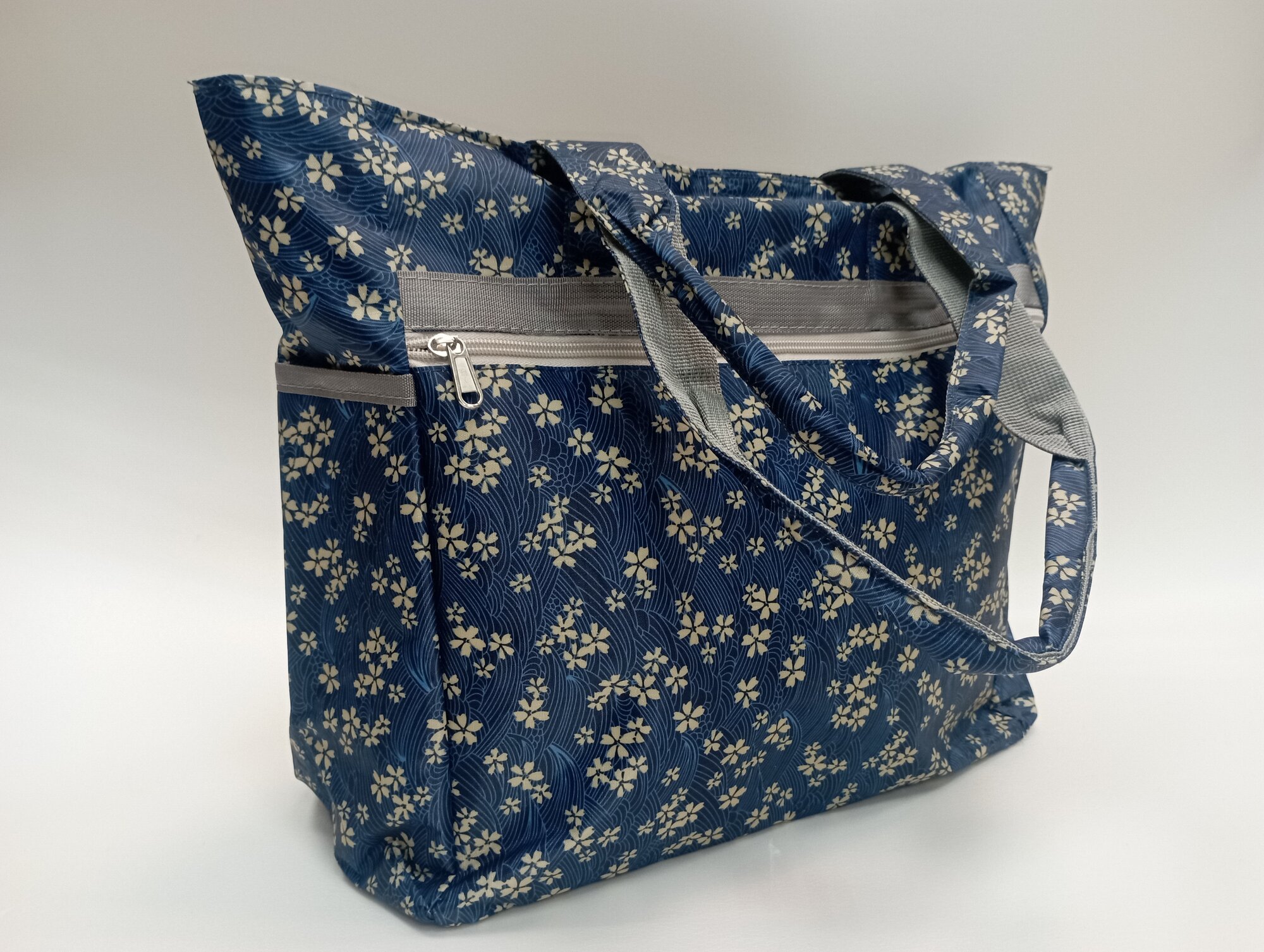 фото Сумочка женская хозяйственная