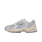 grey/beige