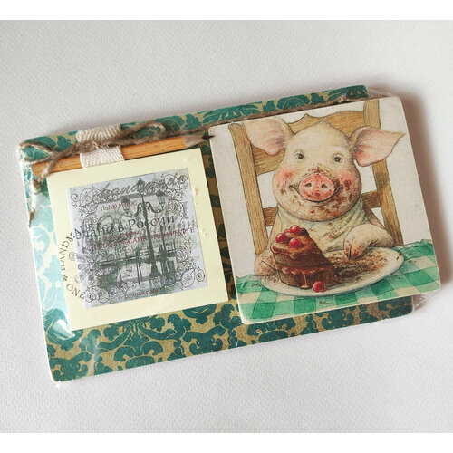 Магнит на холодильник деревянный handmade с блоком для записей Поросенок арт.004269