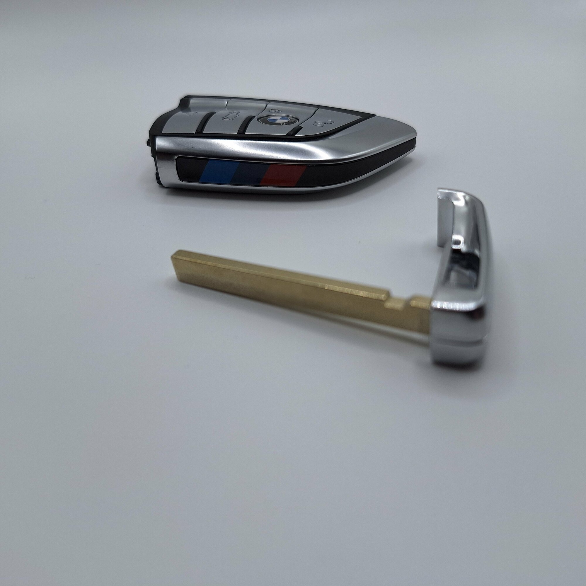 Корпус ключа для BMW 5 серии (G30) — фото 3