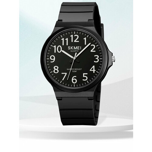 Наручные часы SKMEI Часы наручные мужские классические SKMEI водонепроницаемые, круглые, черные, черный