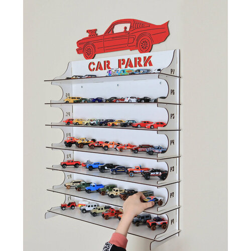 Деревянная полка для коллекции машинок 1:64 / Парковка, гараж, паркинг настенная для моделек автомобилей