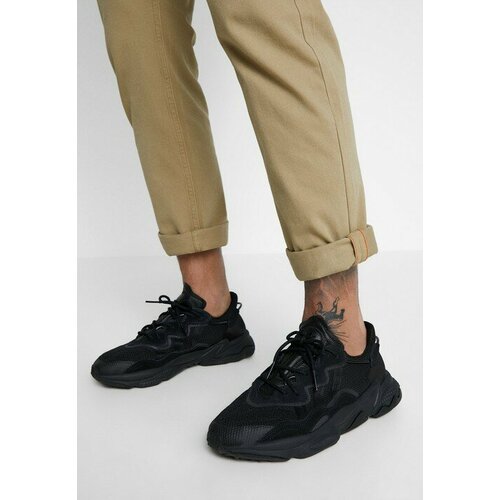 Кроссовки adidas Ozweego, размер 48, черный