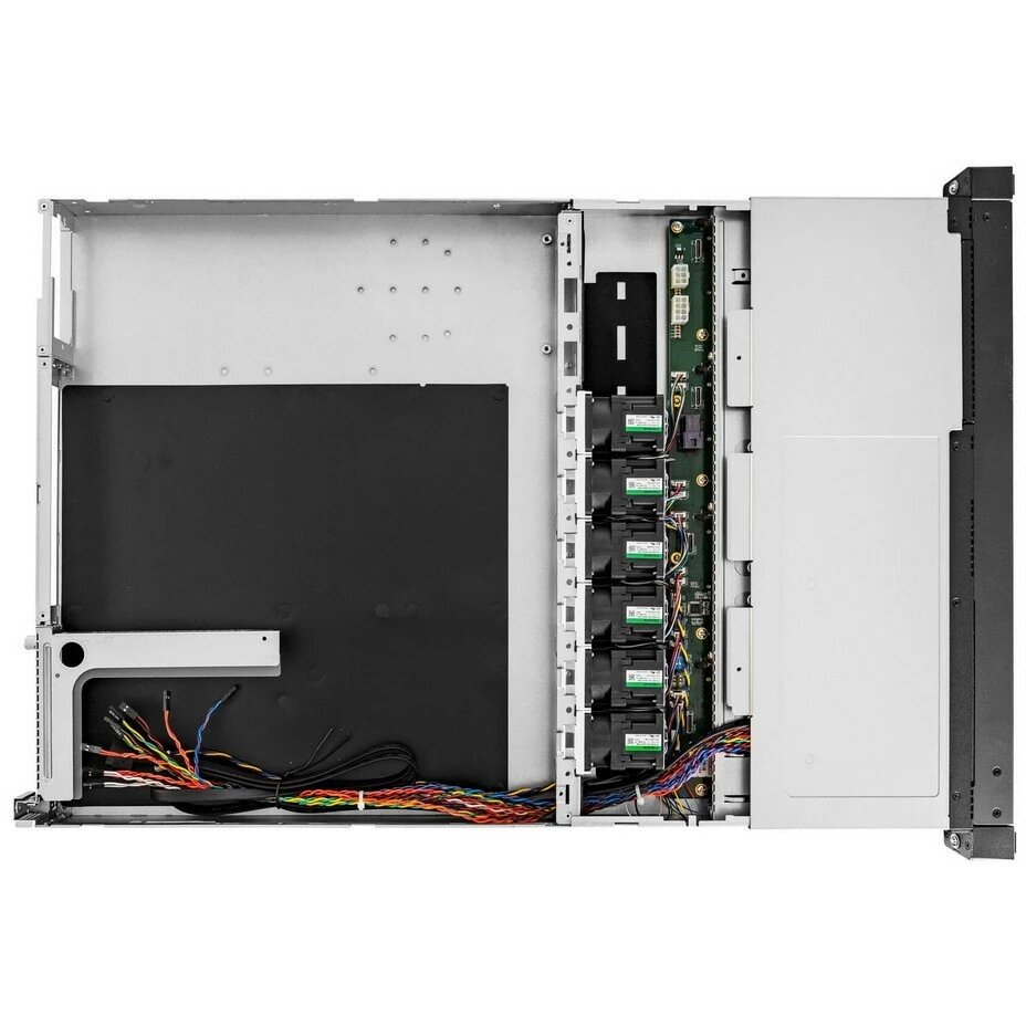 Корпус серверный 1U InWin IW-RS104-07 NVMe Hybrid Storage Server 4 x hot-swappable 3.5" NVMe/SAS/SATA bays 750W AcBel R1BA2751A*2