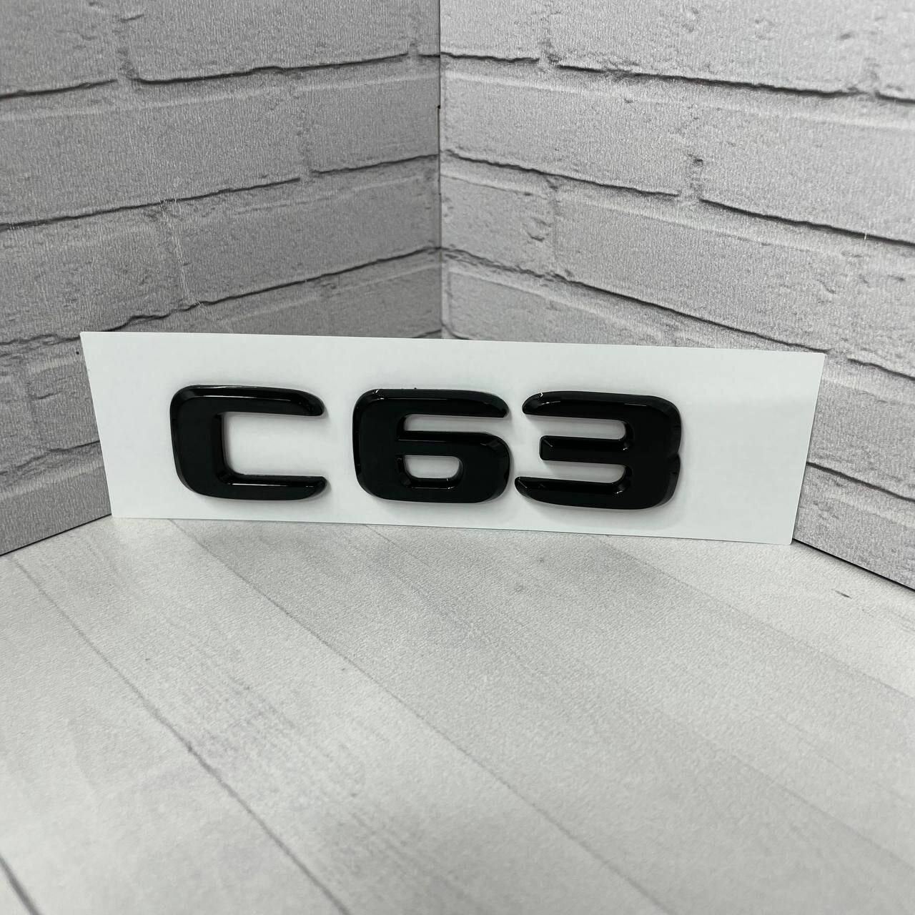 Эмблема шильдик C 63 для Mercedes чёрная