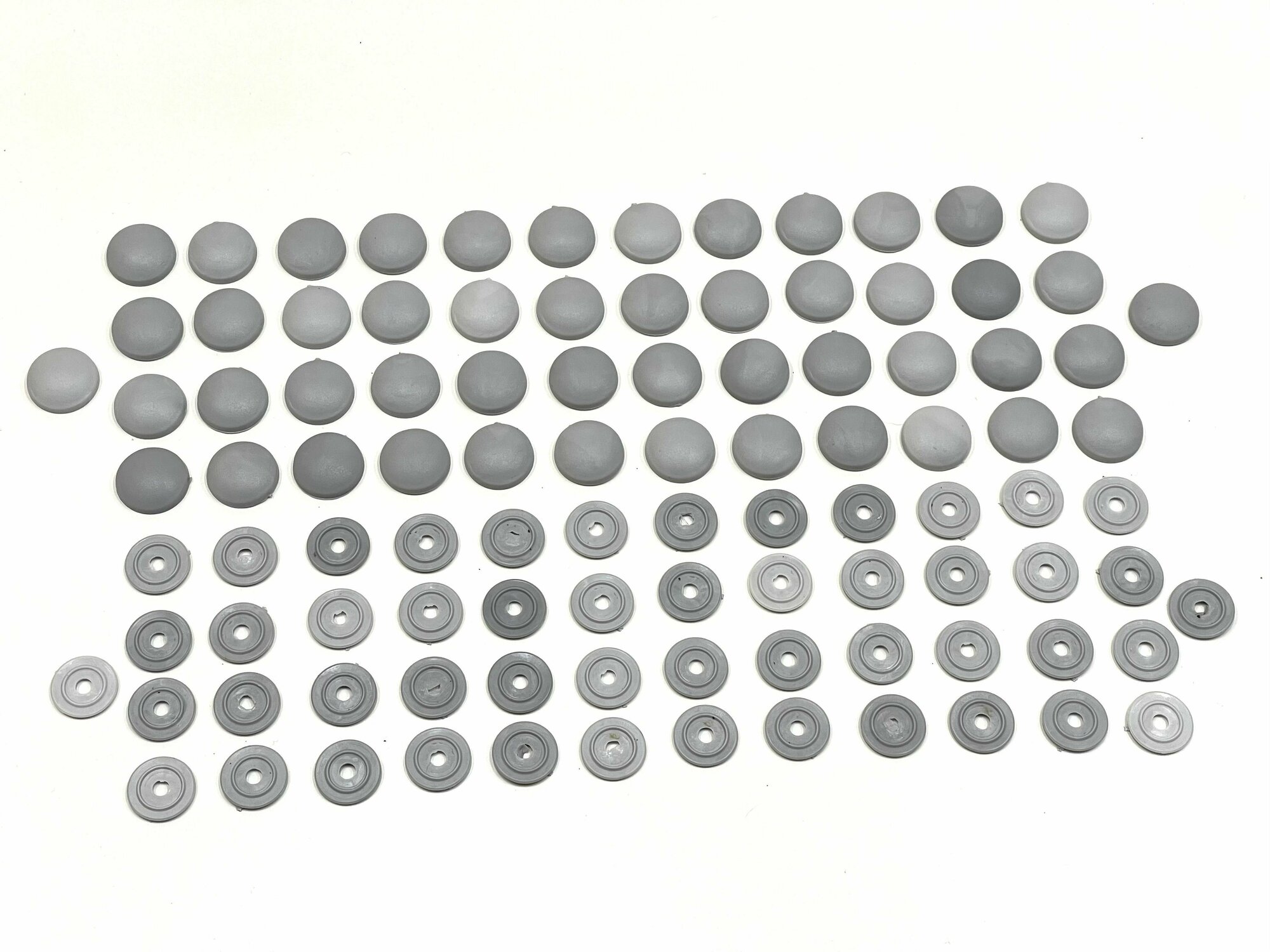 Заглушки для автокрепежа серые (50 шт.)
