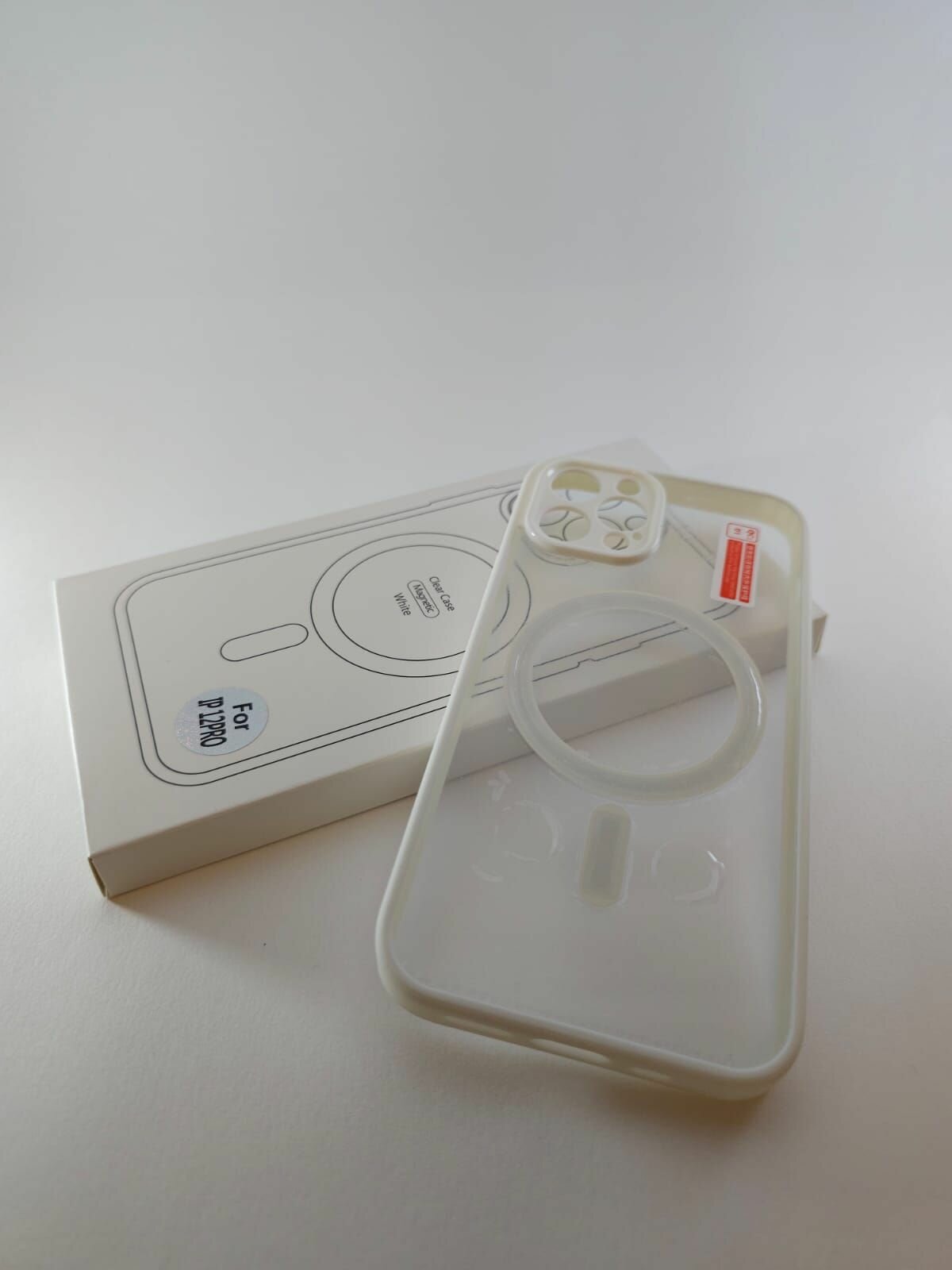 Чехол для Iphone 12 Pro с Magnetic / Чехол для Айфон 12 Pro с магнитным держателем/ Матовый/ Прозрачный/ Белый/ White