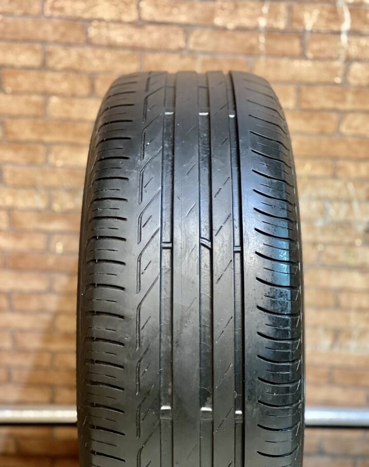 Bridgestone Turanza T001 205/60 R15