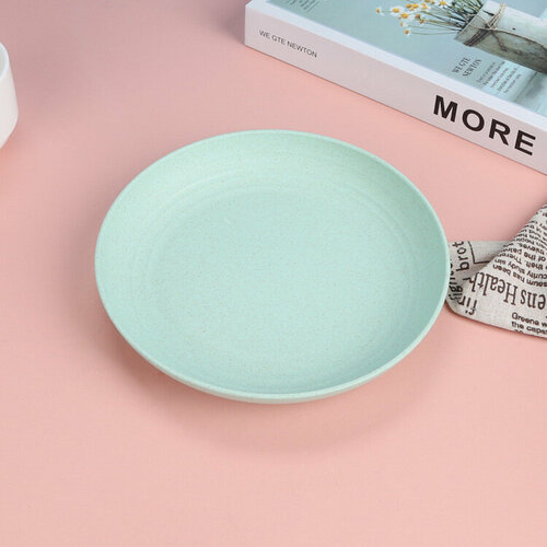 Тарелка плоская из пшеничной соломы 20 см зеленая