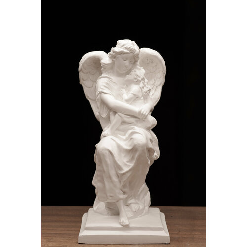 Ангел с младенцем статуэтка для интерьера 20 см фигурка декоративная из гипса цвета белый
