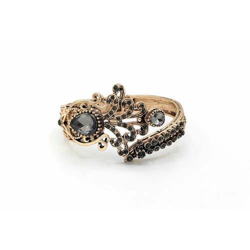 Женский браслет с камнями