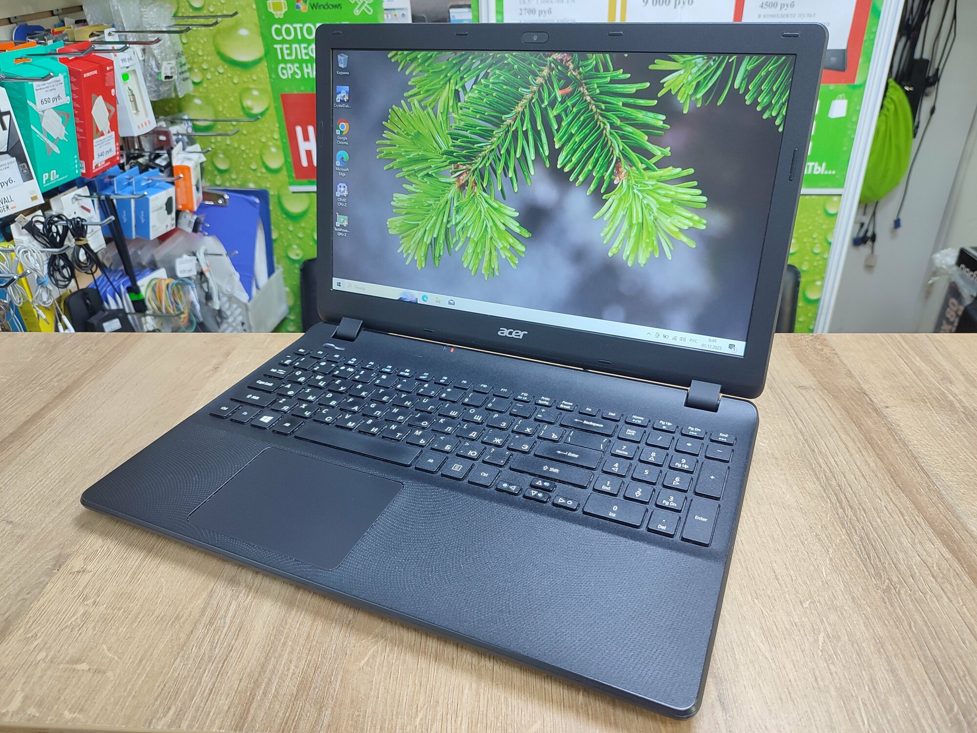 Ноутбук Acer Aspire ES1-571 15.6" 1366х768 TN+film intel Core i3-5005U, RAM 4GB, HDD 500GB, SSD 120GB, Intel HD Graphics 5500, Windows 10