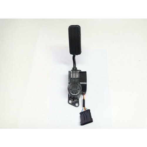 Педаль газа /Г-33104 дв. Cummins ISF 3.8/