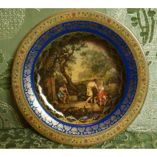 Антикварная фарфоровая десертная тарелка в стиле ампир, Венской королевской мануфактуры (Royal Vienna), Австрия, 19 век.