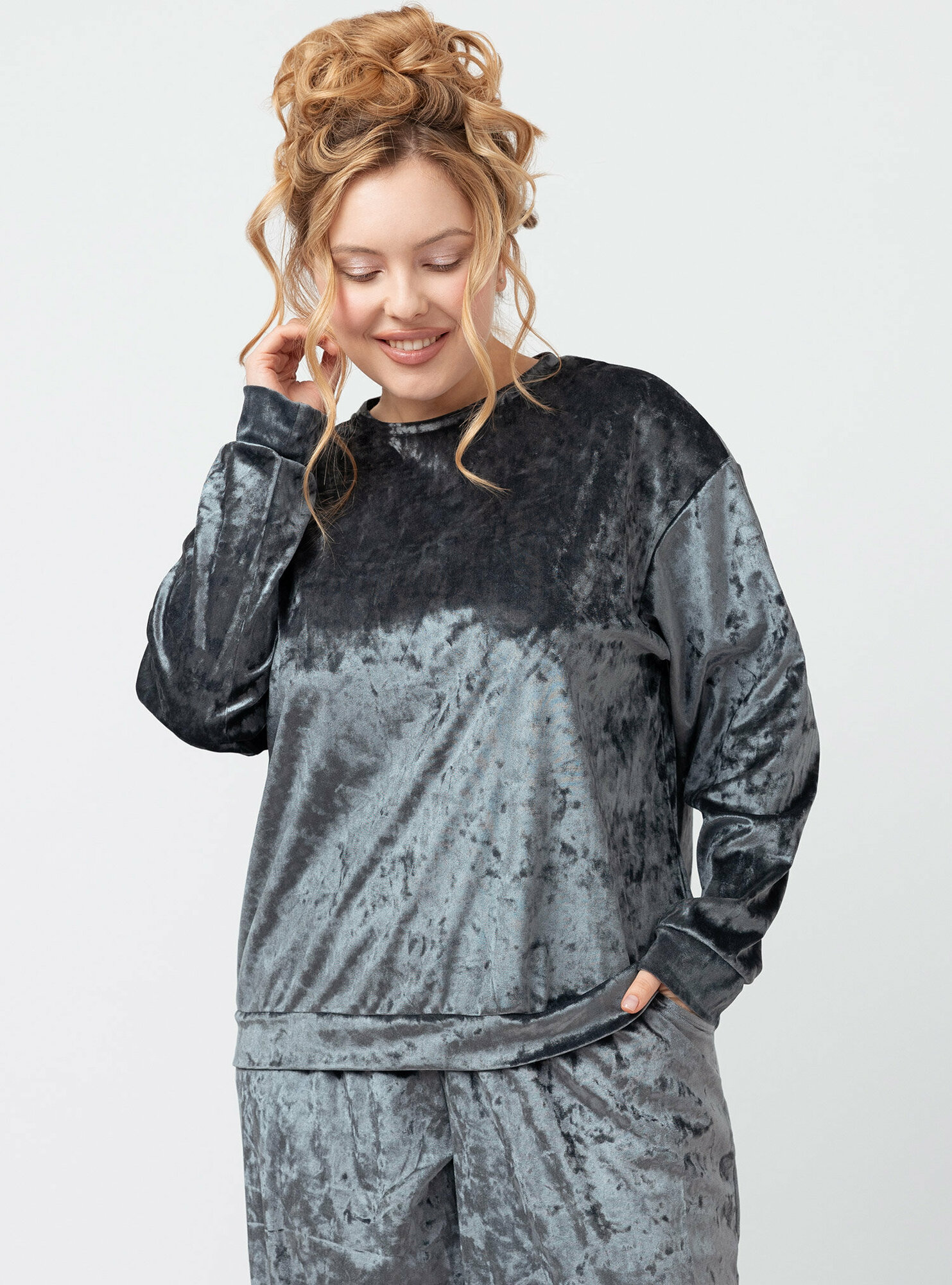 Джемпер Tribuna джемпер женский бархат велюр свитшот 