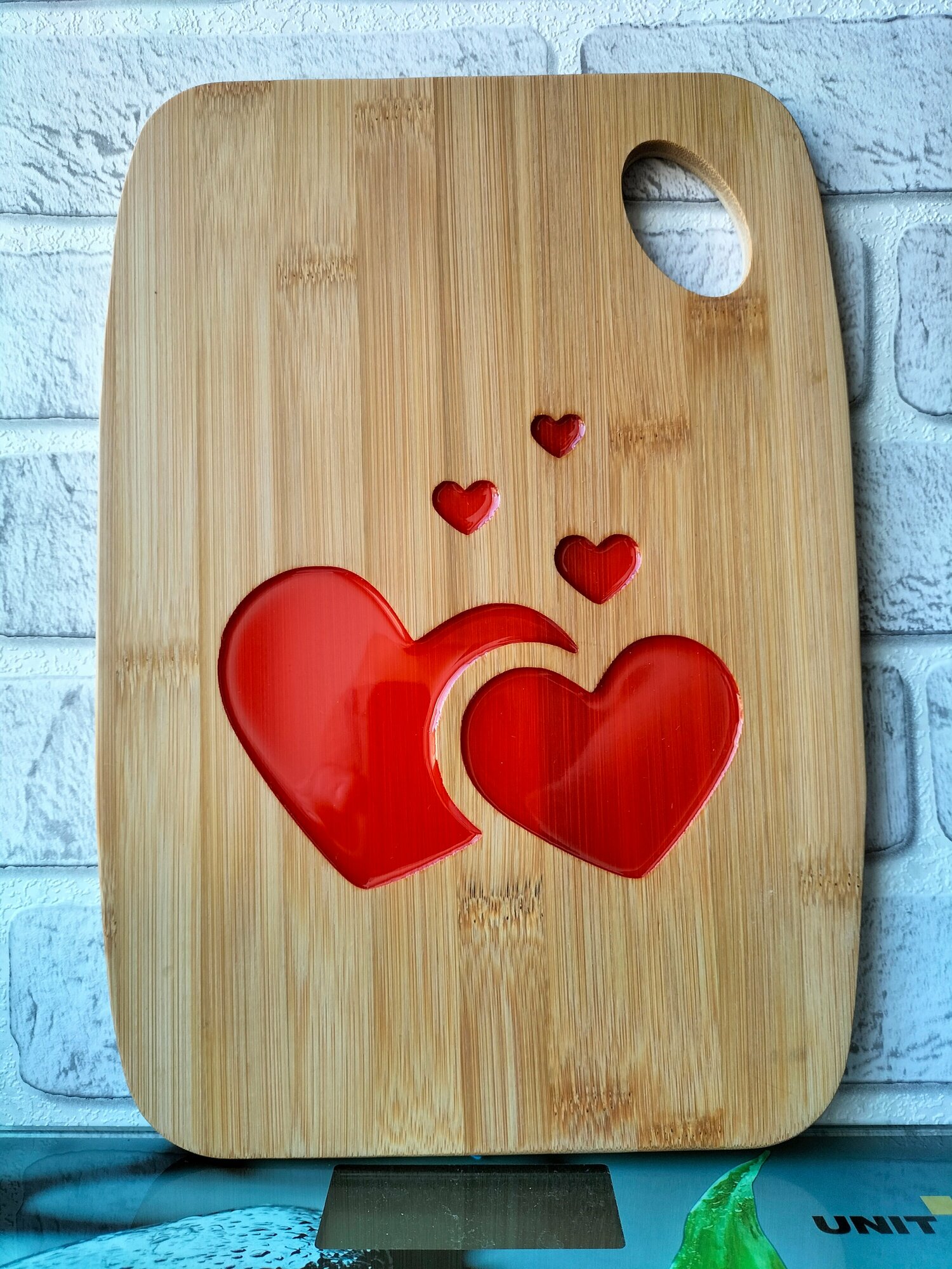 "Сердца" - разделочная доска из бамбука от RiccaWood