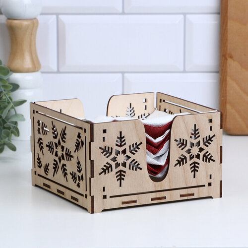 SUI Салфетница деревянная Снежинка 13 х 13 х 10 см 508₽