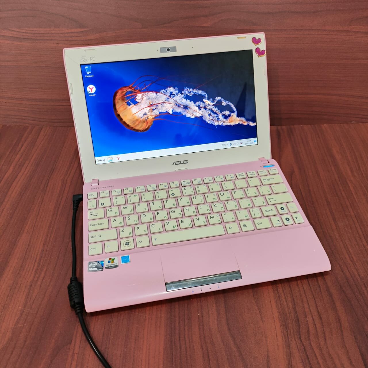 10.1" Нетбук Asus Eee PC 1025C 1024x600, Intel Atom N2800, RAM 2ГБ, HDD 240 ГБ, Intel GMA 3600, Windows 7, Bluetooth, розовый