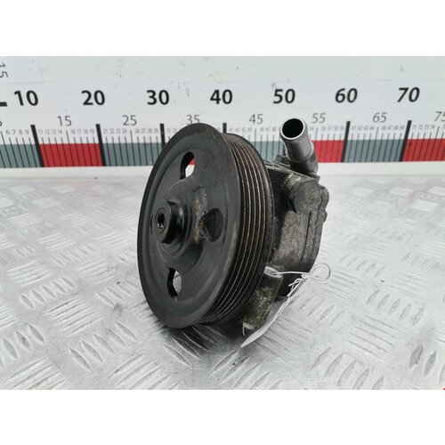 Насос гидроусилителя руля ГУР Land Rover Freelander 2 LR005658 201260₽