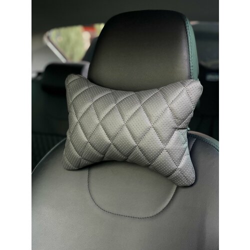 Подушка автомобильная из экокожи под голову подголовник в машину для водителей 395₽