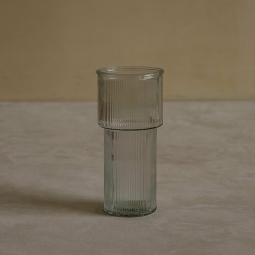 Ваза рифленая для цветов