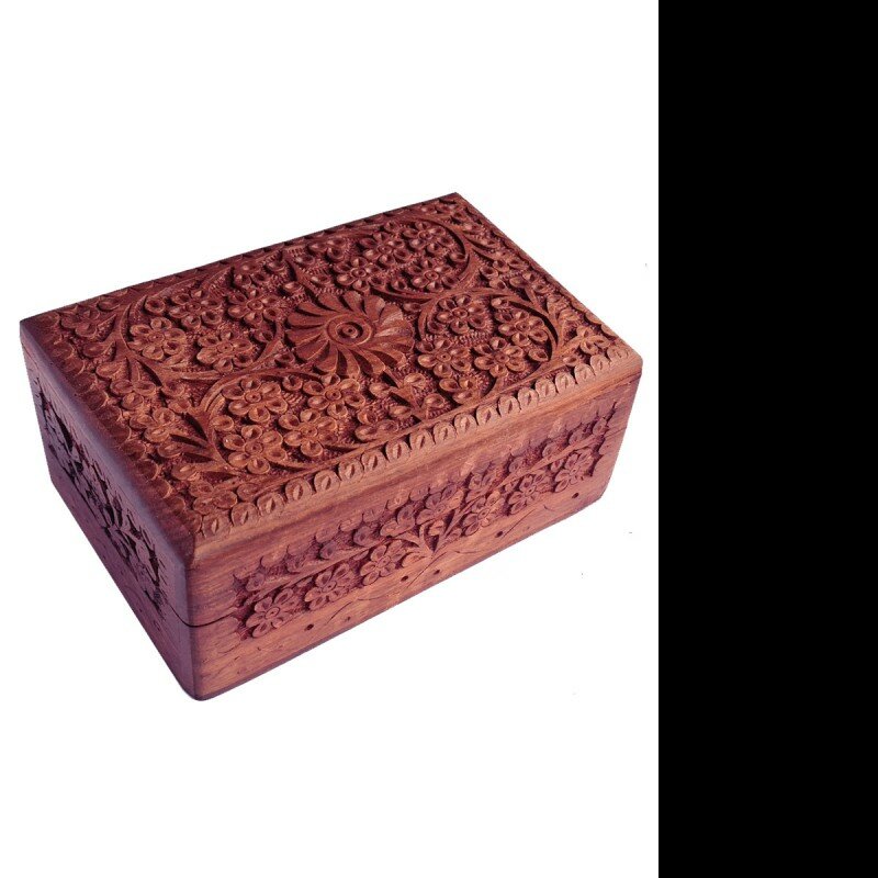 Деревянная резная шкатулка Цветочный луг 20х12 см