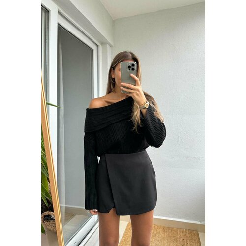 Свитер, размер onesize, черный