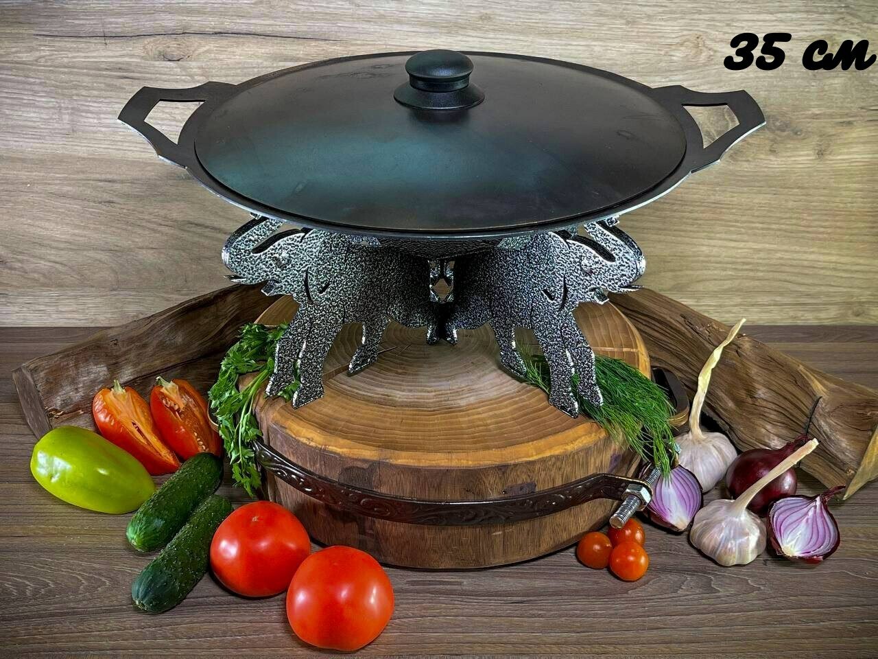 Садж с крышкой 35 см на подставке Слоны