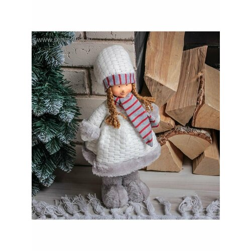 Кукла интерьерная Малышка в сереньких валенках 41 см