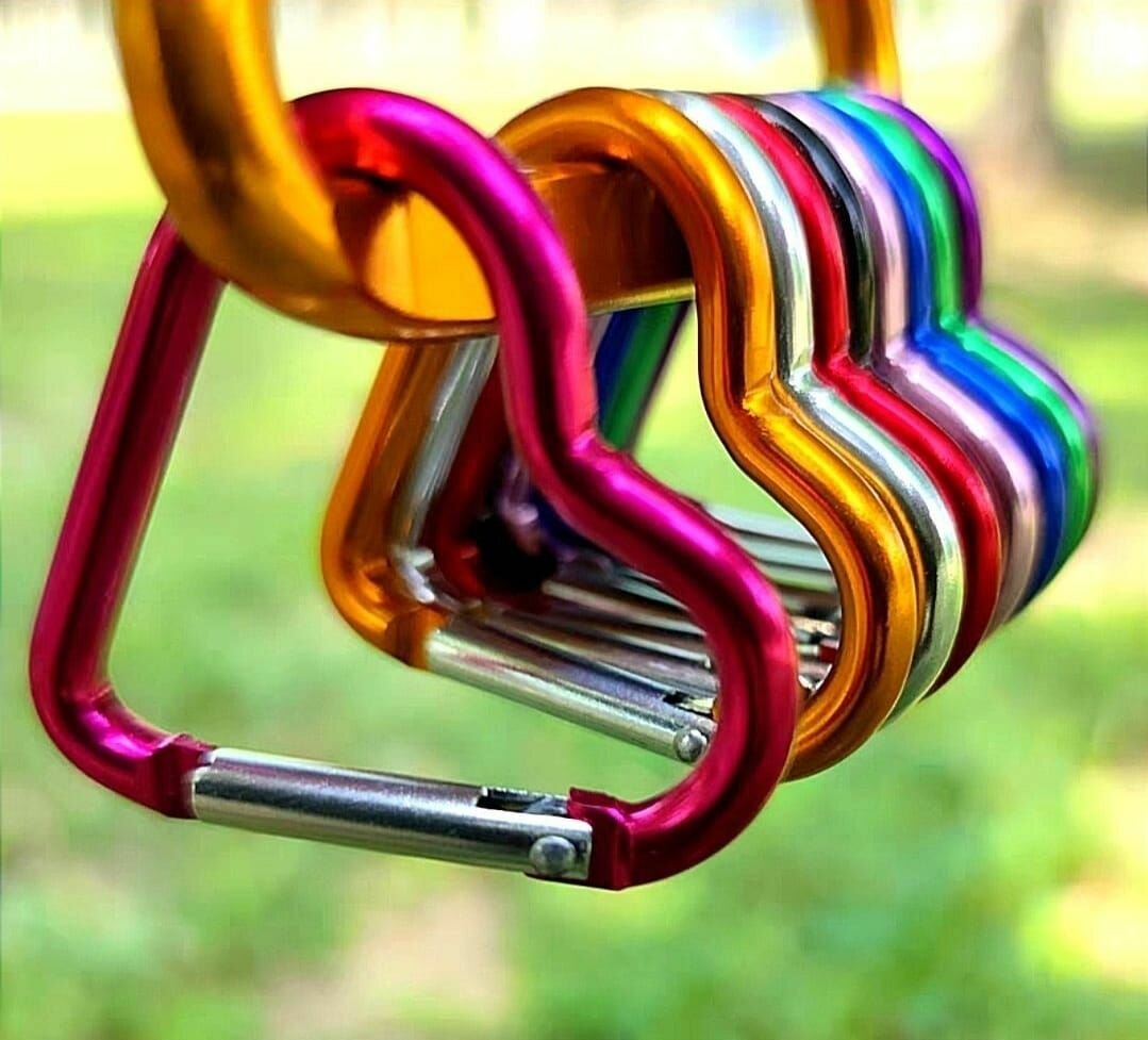 Карабин алюминиевый разноцветный Сердце 4 см 10шт