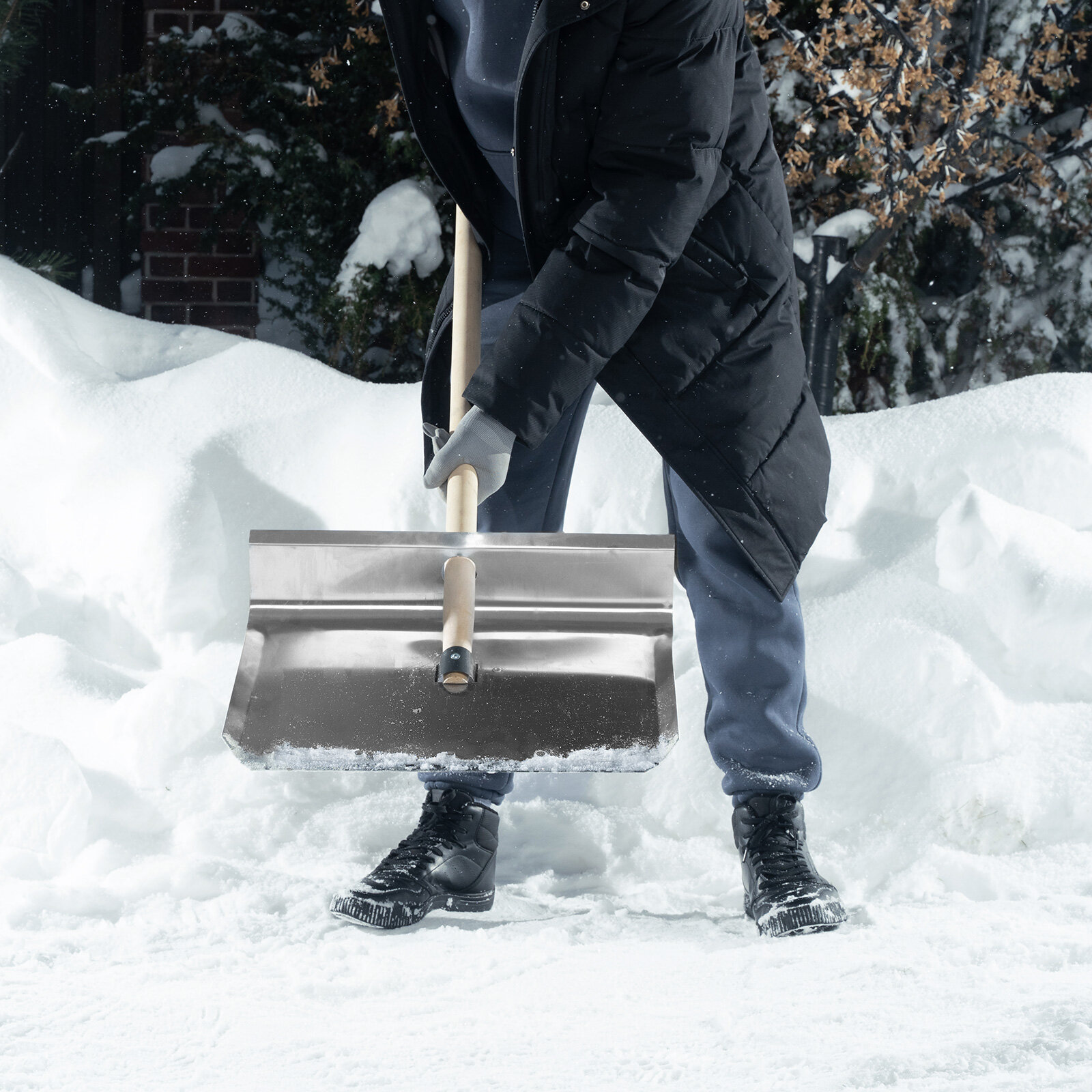 Лопата для уборки снега Сибртех тротуарная, алюминиевая, 500 х 400 мм, без черенка, 61657 - фотография № 3