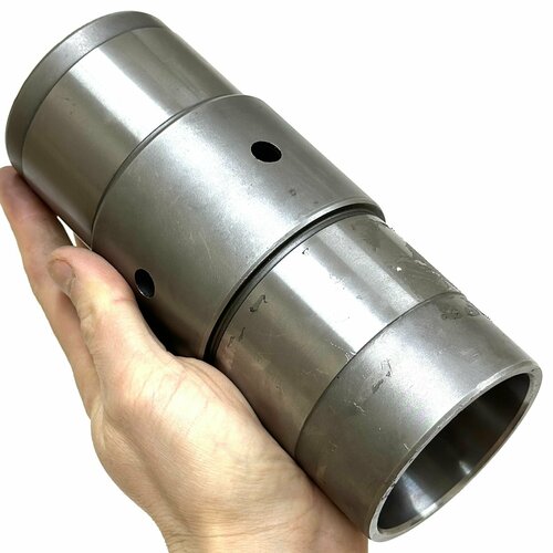 Втулка МТЗ промежуточной опоры 72-2209012 2450₽