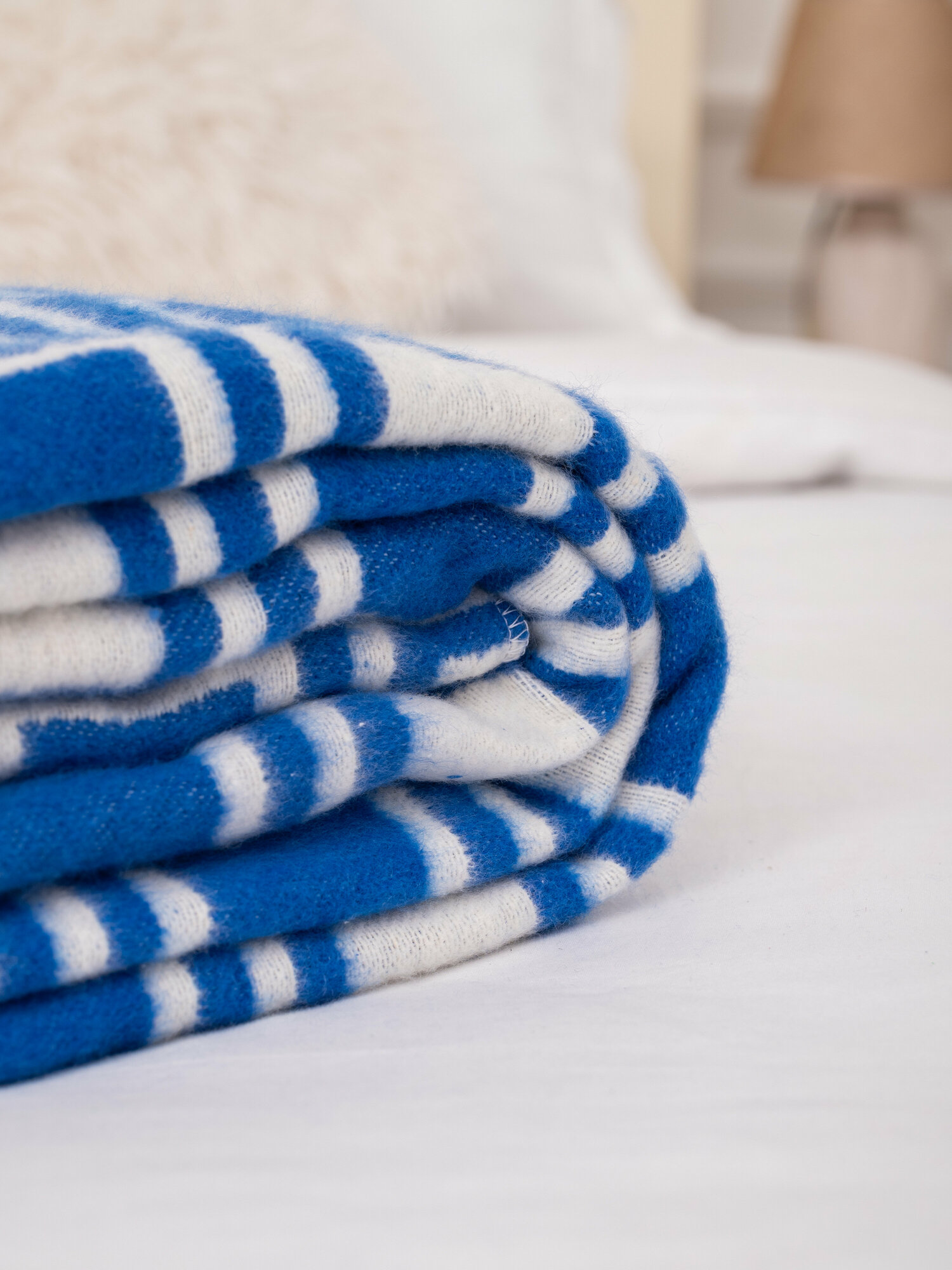 Одеяло байковое 1,5 спальное (140*200см), синее, клетка - фотография № 2