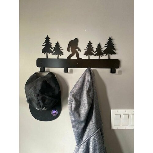 Декоративная металлическая настенная вешалка Снежный человек черный цвет 2608₽