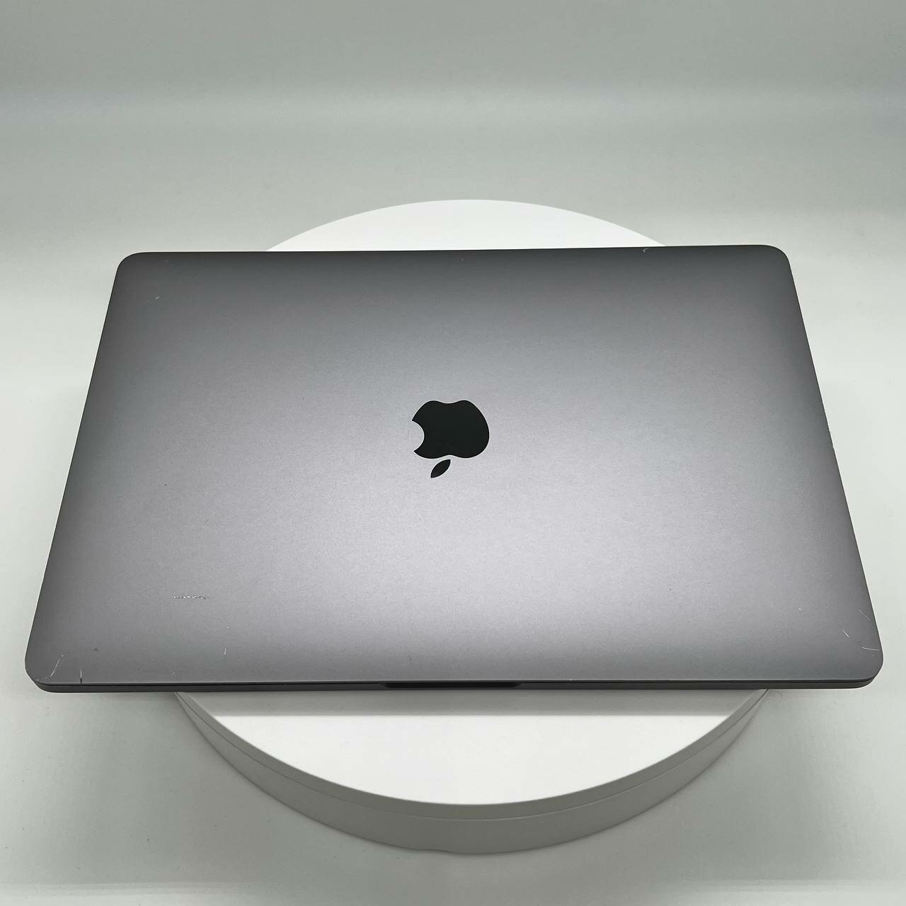 Ноутбук Apple MacBook Pro 13 2017, i5 3.1 ГГц, RAM 8 ГБ, SSD 256 ГБ, серый космос