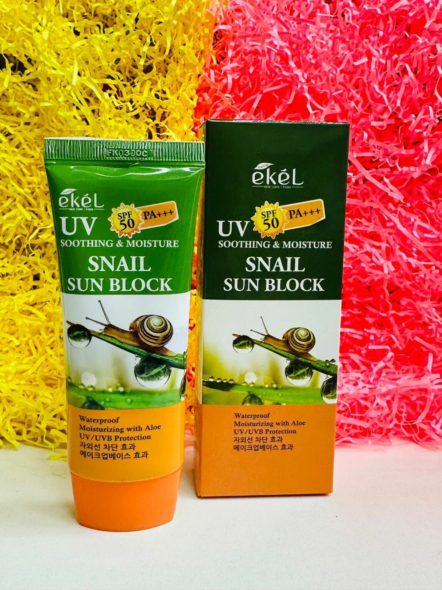 Корейская косметика. Солнцезащитный крем для лица и тела с улиточным муцином Ekel Snail Sun Block SPF50/PA+++