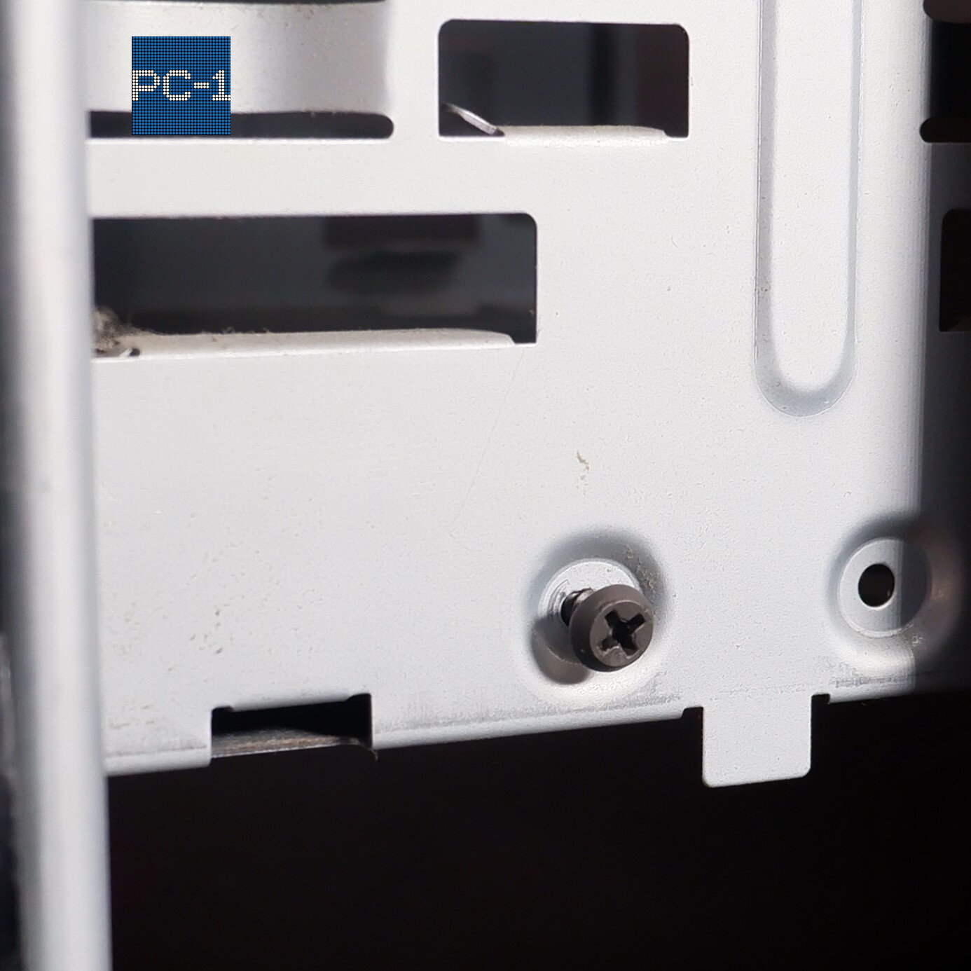 PC-1 Саморезы для корпуса ПК 3.5x9.5 крепление стоек кронштейн видеокарты, комплектующих, к пластику, металлу до 0,9 мм — фото 1