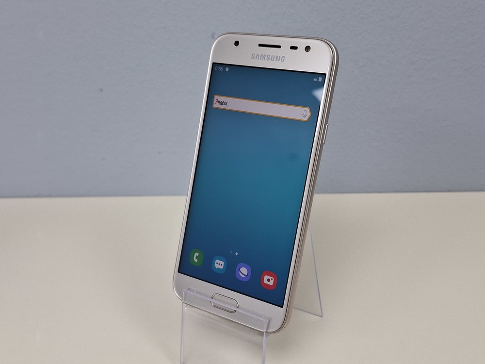 Смартфон Samsung Galaxy J3 (2017) 2/16 ГБ RU, Dual nano SIM, золотой б/у, уценка